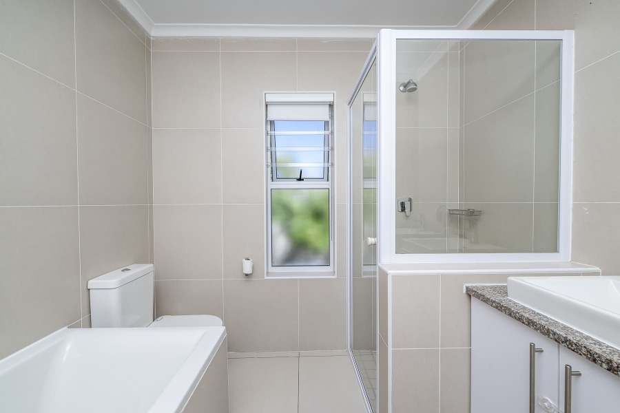 4 Bedroom Property for Sale in Pinehurst Western Cape